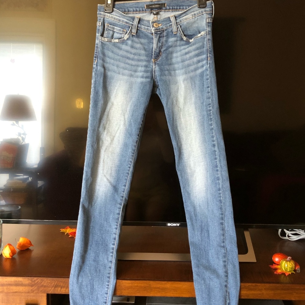 Flying monkey size 26